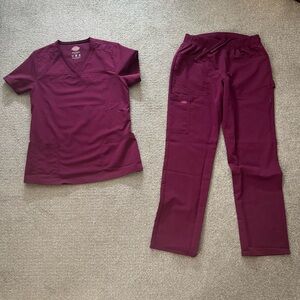 Scrub set top and bottom. Size medium. Color burgundy.